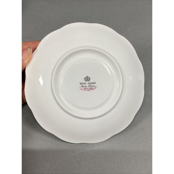 Royal Albert Lily Of The Valley Teacup Saucer & Dessert Plate Bone China England - Picture 8 of 14